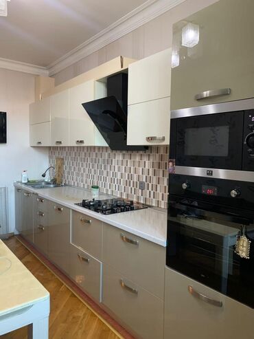 купить кухонную мебель бу: Metbex mebeli 1500 Azn satilir.Olcusu 4.80 Uzerinde qaz peci