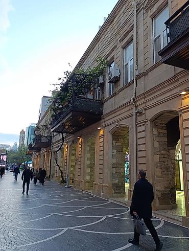 Mənzillər: Mərkəz Targovida Ramsey magazayla uzbeuz italyan layihəli 2 mertebeli — 2