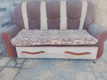 Divan, İşlənmiş, Parça, Çatdırılma yoxdur