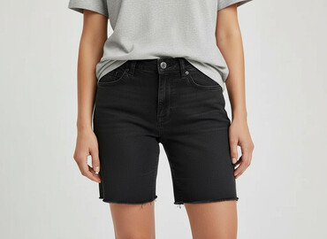czarne sandaly na slupku ccc: Cropp, Shorts for women, size S