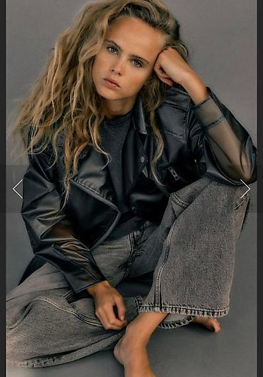 opposite vrbas: Zara kratka jakna/kabanica za kišu S veličine. Model je bajker i u — 5