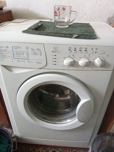мастера по ремонту стиральных машин ош: Стиральная машина Indesit, Б/у, Автомат, До 6 кг, Узкая