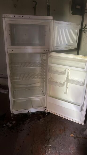 холодильник настольный: Муздаткыч LG, Колдонулган, Эки камералуу