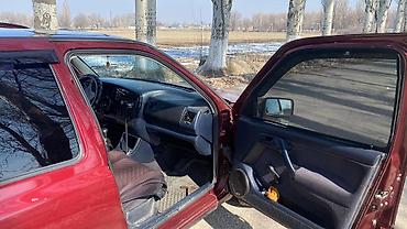 Volkswagen: Volkswagen Vento: 1992 г., Седан — 9