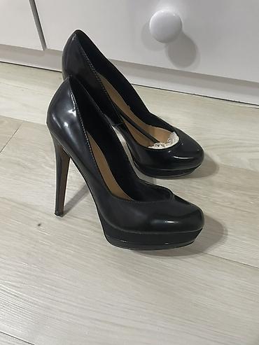 Tuflilər: Qadın üçün klassik qara hündürdaban tufli stradivarius brend 38 razmer — 1