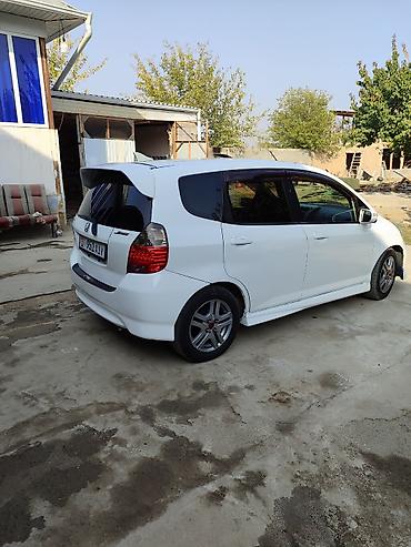 carnival 2021: Honda Jazz: 2004 г., Бензин, Хэтчбэк — 4
