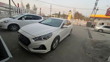 срочно продаю в связи с переездом: Hyundai Sonata: 2018 г., 2 л, Автомат, Бензин, Седан
