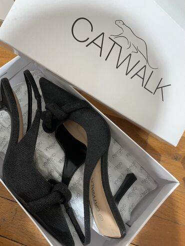 haljina lara bella broj placena hiljada: Sandale, Catwalk, 36