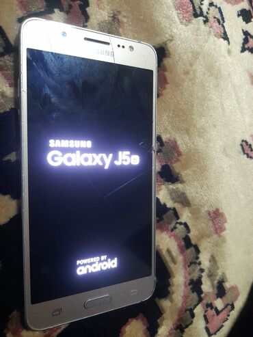 samsung galaxy j5 2016 ekran: Samsung Galaxy J5 2016, 16 GB, rəng - Gümüşü, Sensor, Barmaq izi, İki sim kartlı