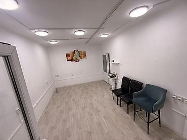 гум аренда: Сдаю Офисный кабинет: 18 м², С ремонтом, Первая линия, С высокими потолками — 2