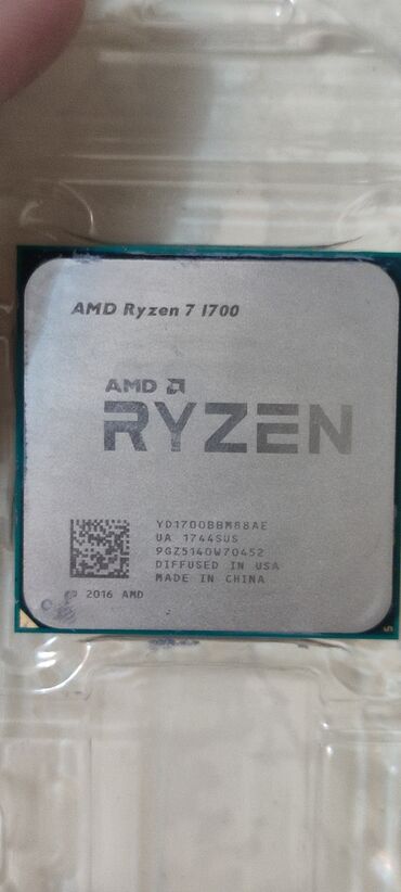 notebook ehtiyat hisseleri: Prosessor AMD Ryzen 7 1700, 3-4 GHz, 8 nüvə, İşlənmiş