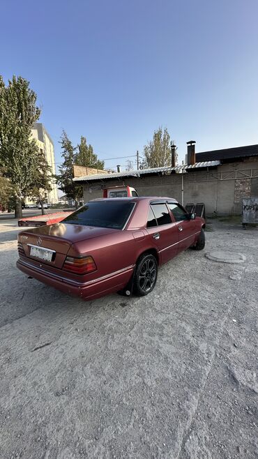 рулевые рейки на спринтер: Mercedes-Benz W124: 1994 г., 2 л, Механика, Бензин, Седан