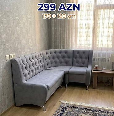 Künc divanı – tüftinq detallı, boz rəngli, yumşaq üzlüklü model