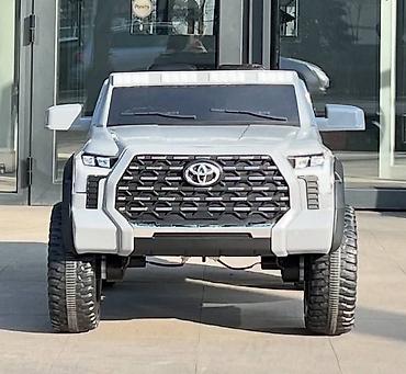 Детский электромобиль-пикап в стиле Toyota - Кузов: пикап