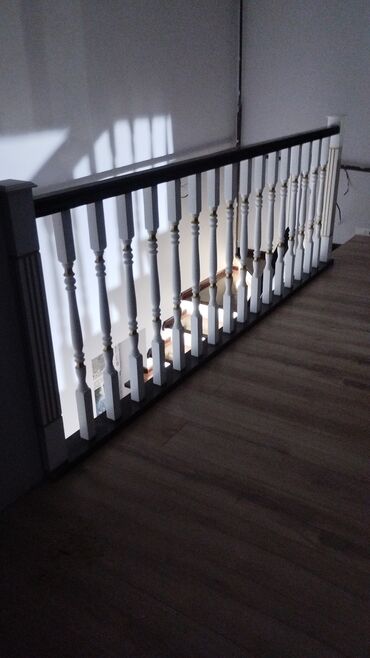 Деревянные лестницы: Деревянная лестница Для дома, Форма лестницы: Много-маршевая, Стиль: Классический — 2