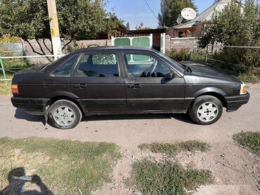 Volkswagen: Volkswagen Passat: 1988 г., 1.8 л, Механика, Бензин, Внедорожник