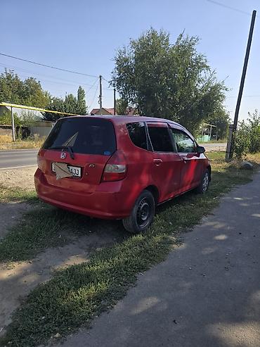 мтз82 3: Honda Fit: 2002 г., 1.3 л, Вариатор — 6