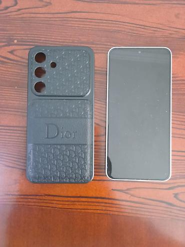 samsung freestyle: Samsung Galaxy S25, 128 GB, rəng - Gümüşü, İki sim kartlı — 3