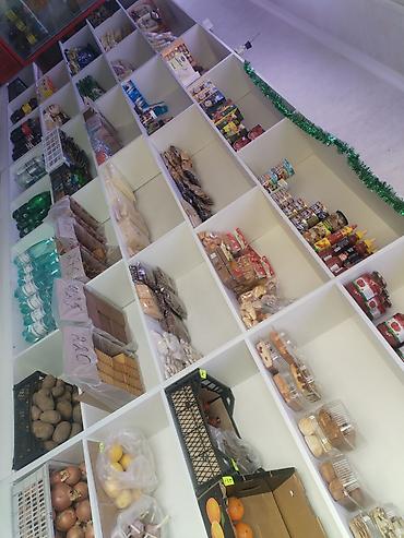 Торговля: Магазин «Акчолпон» Формат: продуктовый магазин у дома. Ассортимент — 5
