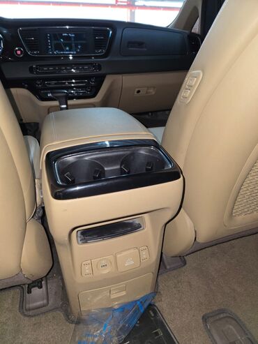 Kia: Kia Carnival: 2020 г., 2.2 л, Автомат, Дизель, Минивэн — 14