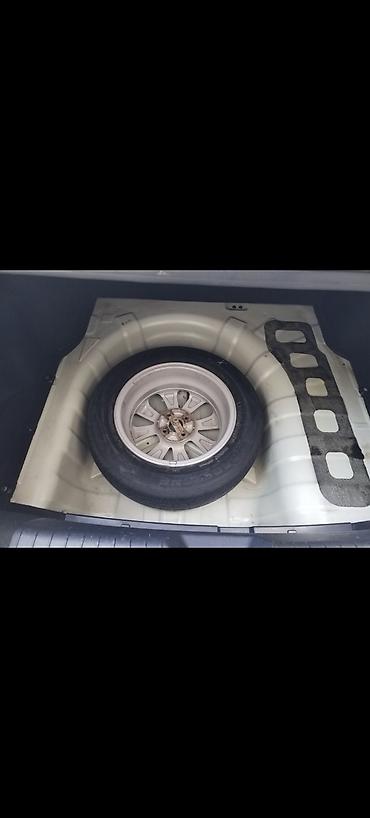 bora: Kia Rio: 1.4 l | 2013 il Sedan — 8