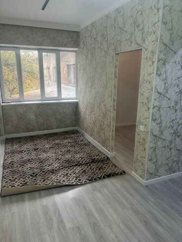 сдаю помещение токмок: 1 бөлмө, 23 кв. м, Жатакана жана мейманкана түрүндө, 2 кабат, Евроремонт