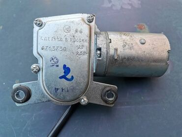 Auto delovi: Motor brisača zadnjih vrata Lada Niva, Lada 2104 Karavan, Lada 2108 — 8