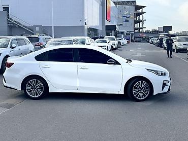 leapmotor b10: Kia K3: 2018 г., 1.6 л, Вариатор, Бензин, Седан — 3