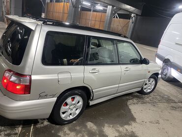 купить фронтальный погрузчик бу: Subaru Forester: 1999 г., 2 л, Механика, Бензин, Хетчбек