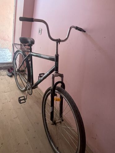 qiz velosipedler: İşlənmiş Şəhər velosipedi Stels, 28", sürətlərin sayı: 1, Ünvandan götürmə, Ödənişli çatdırılma