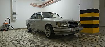 Mercedes-Benz W124: 1993 г., 2.2 л, Кол менен иштөөчү, Бензин, Седан — 2
