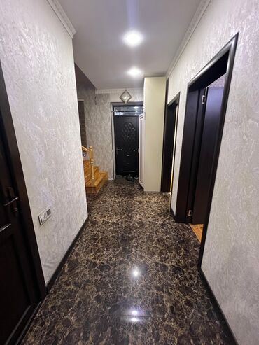 Həyət evləri və villaların satışı: Xırdalan dairəsi çox gözəl yerde yerlesir 2evdi küçələri ayridi 2ailə — 12