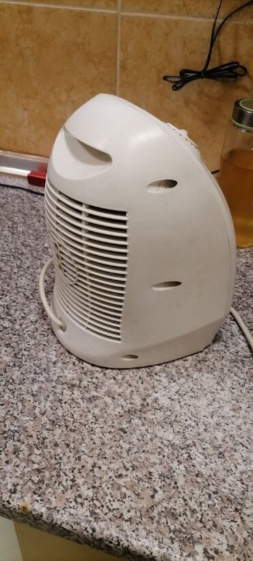 Kaloriferi: Grejalica Ardes 2000w ispravna
Mirjevo na lalafo.rs — 4 Kaloriferi: Grejalica Ardes 2000w ispravna
Mirjevo — 4