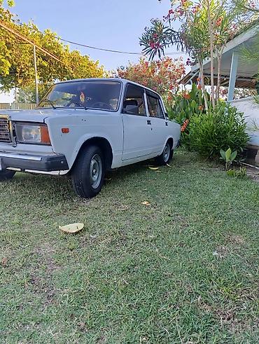 07 radiatoru: Model: Lada Riva/VAZ 2107, ağ rəng, sedan kuzov. Texniki — 3