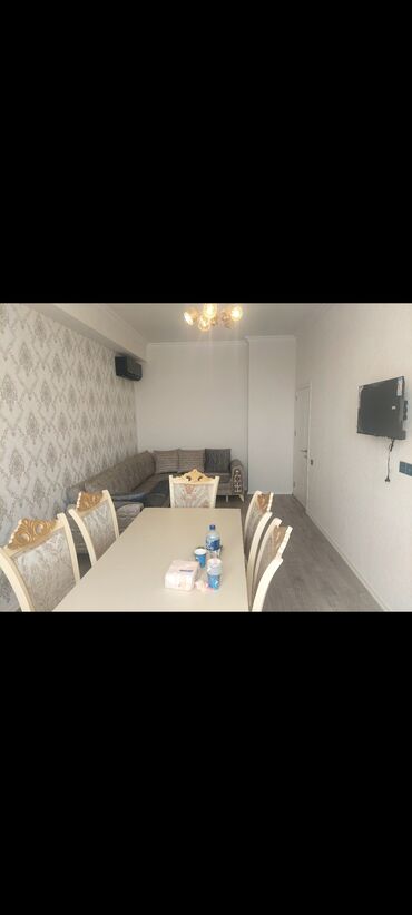 binede kiraye: Salam Xırdalanda yeni tikili binada Kristal Abşeron 1-də, hər bir