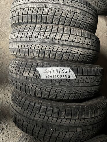 Шины: Шины 185 / 65 / R 15, Зима, Б/у, Комплект, Легковые, Япония, Bridgestone