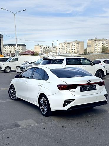 leapmotor b10: Kia K3: 2018 г., 1.6 л, Вариатор, Бензин, Седан — 5