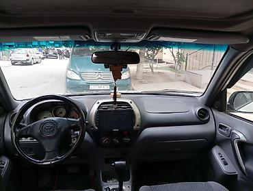 kombayn satisi: Toyota RAV4: 2 l | 2001 il Krossover — 10