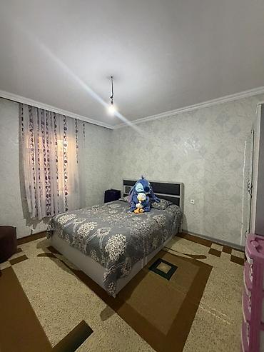 qobu ev: 3 otaqlı, 81 kv. m, Orta təmir — 4