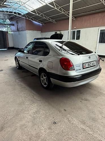 тесла модел 3: Toyota Corolla: 1999 г., 1.4 л, Механика, Бензин, Хэтчбэк — 7