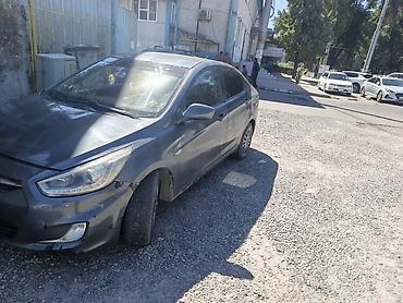 spark 2017: Hyundai Accent: 2013 г., Механика, Бензин, Седан — 3