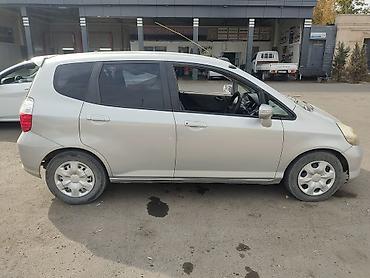 ремонт бамперов в бишкеке: Honda Fit: 2003 г., 1.5 л, Автомат, Бензин, Хэтчбэк — 5