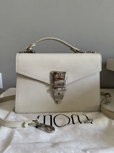 david jones tasne: Elegant purse, Mona, Material: Leather