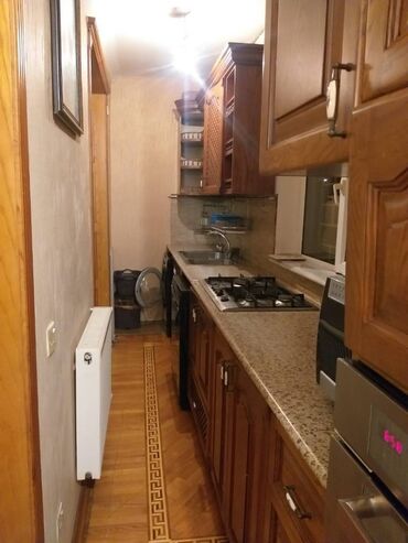 Uzunmüddətli kirayə mənzillər: Xətai rayonu,Xətai metrosu,Ali məhkəmə yanında,5 mərtəbənin,1-ci — 8