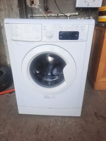 maşın manitorlar: Paltaryuyan maşın Indesit, 5 kq, İşlənmiş, Avtomat, Qurutma var, Kredit yoxdur, Ünvandan götürmə