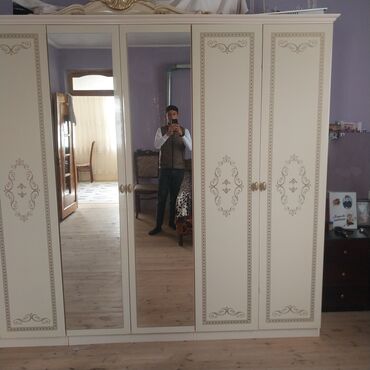 стулья бу: Гардеробный шкаф, Б/у, 3 двери, Распашной, Прямой шкаф, Азербайджан