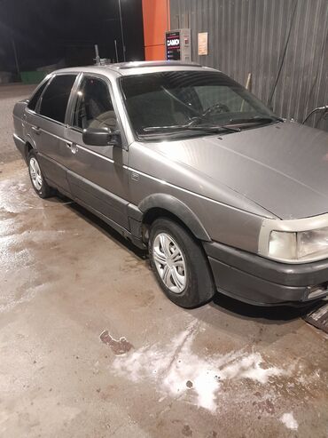 фура рено т: Volkswagen Passat: 1988 г., 1.8 л, Механика, Бензин, Седан