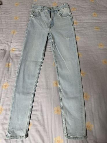 джинсы белые: Джинсы Bershka Denim - Модель: Super Skinny - Посадка: High Rise — 3
