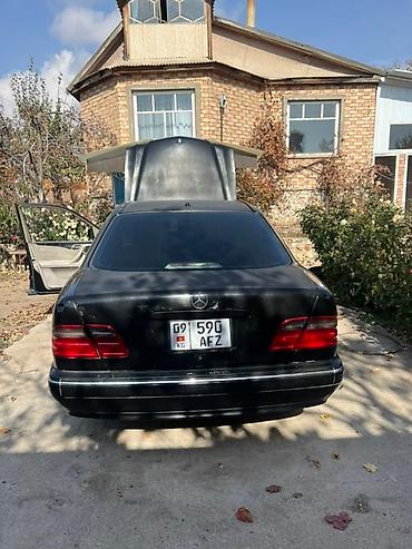 300 000: Mercedes-Benz E-Class: 2001 г., 3.2 л, Автомат, Газ, Седан — 3