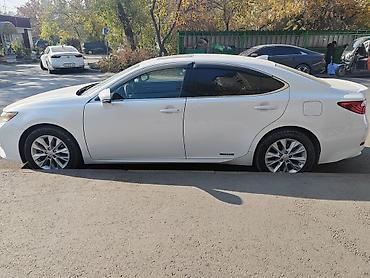 yamaha vino: Lexus ES: 2015 г., 2.5 л, Вариатор, Гибрид, Седан — 4